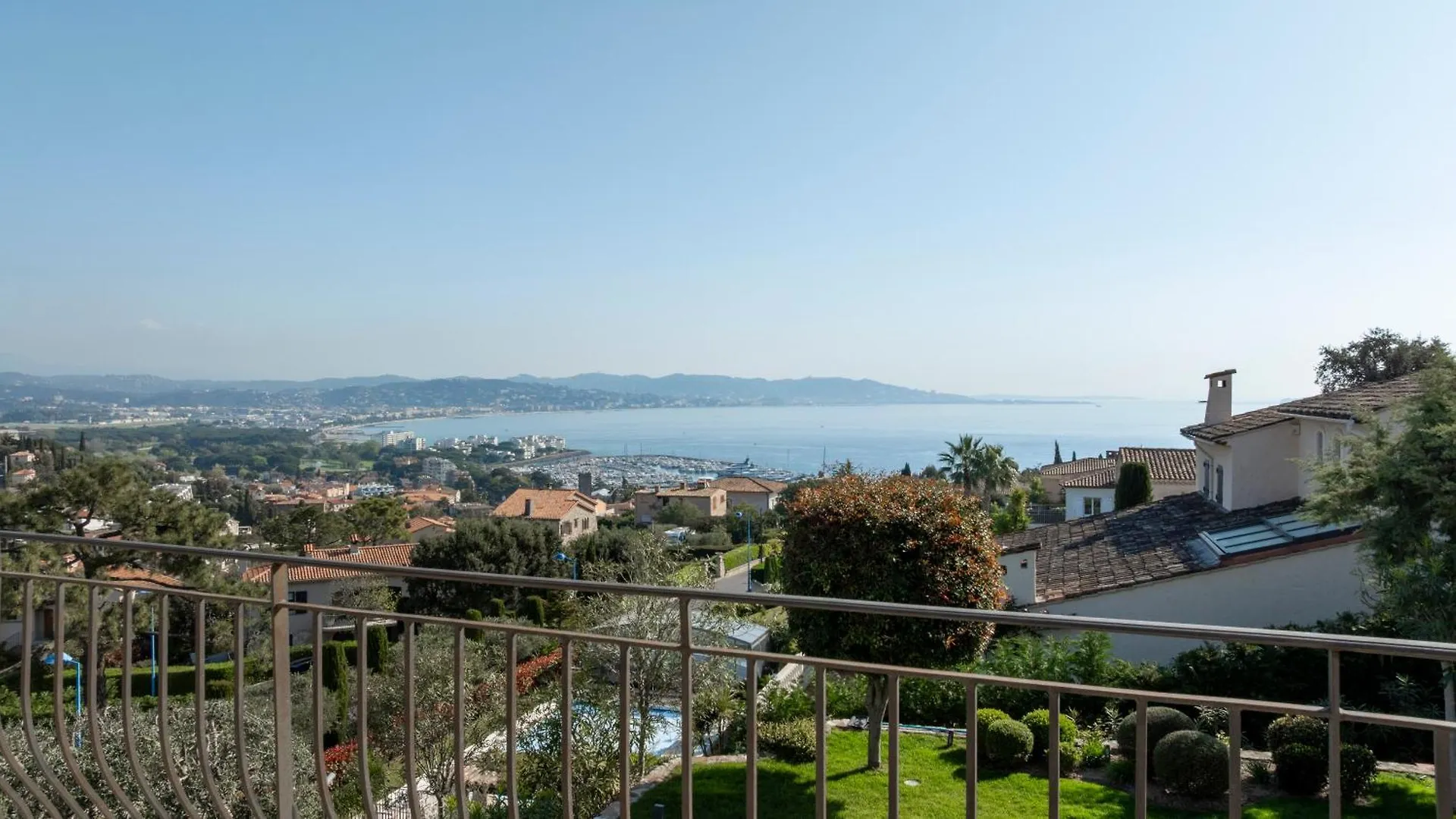 Riviera Mandelieu Villa 0*,  フランス